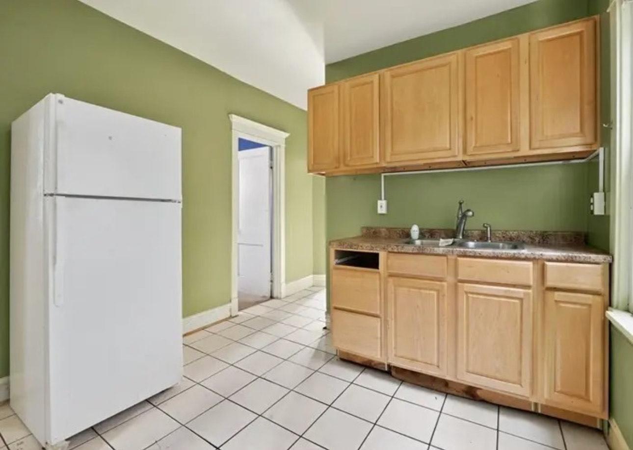 7829 South Champlain Avenue Chicago IL 60619