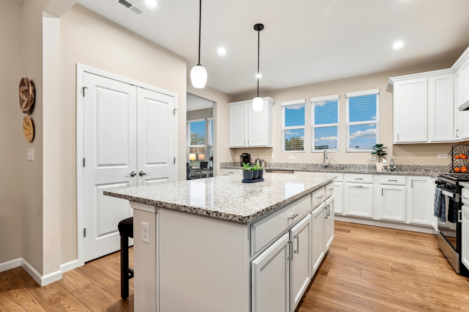 3235 Sweetgrass Circle Aurora IL 60503