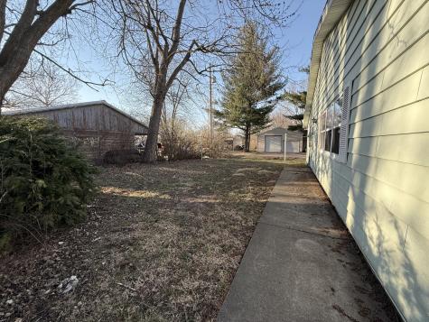 301 South Walnut Street Clinton IL 61727