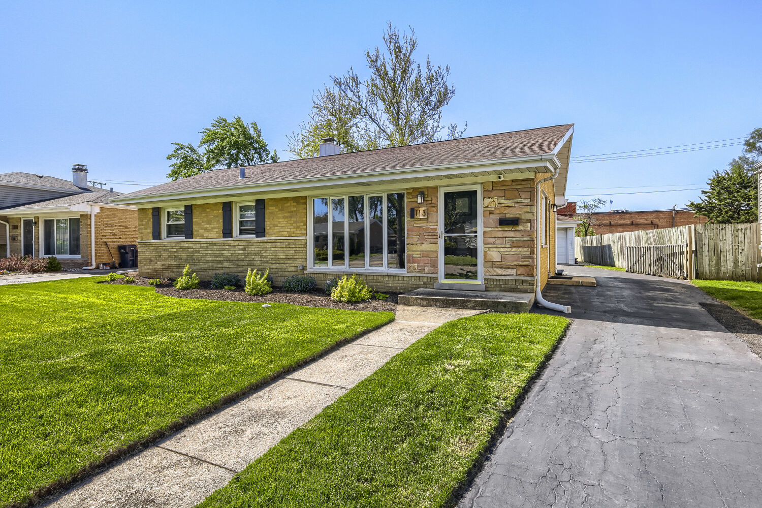 113 East Central Avenue Lombard IL 60148