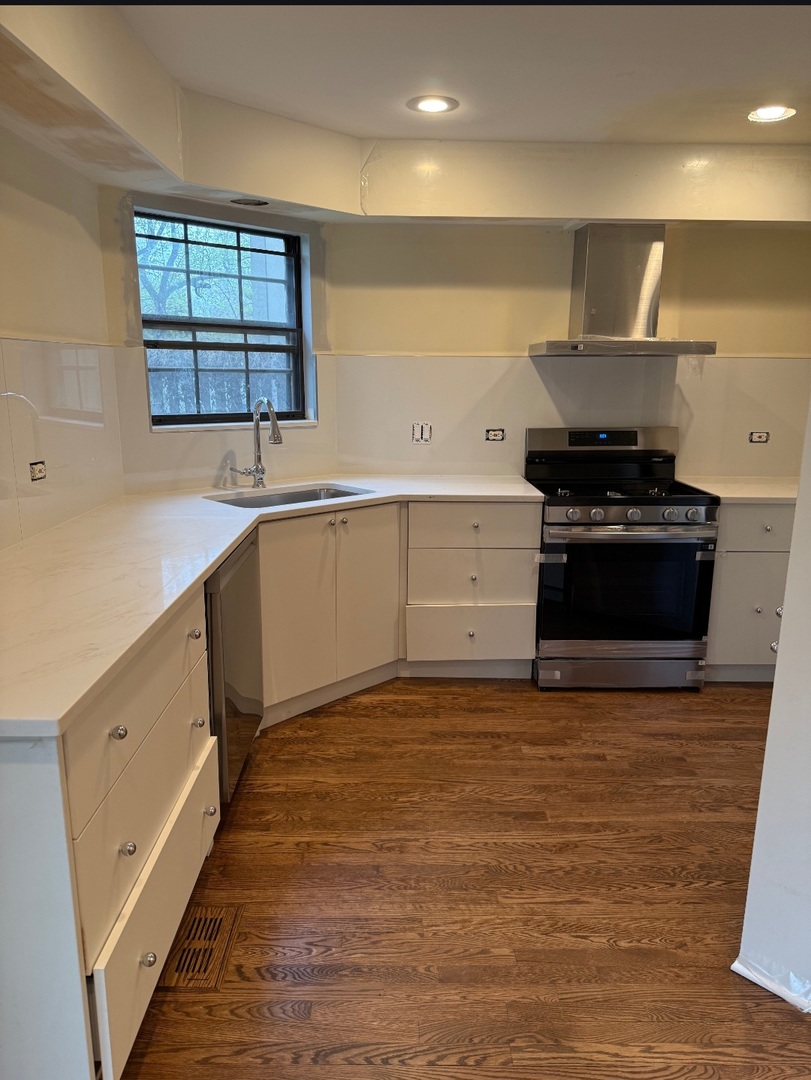 1203 Hobson Oaks Drive Naperville IL 60540