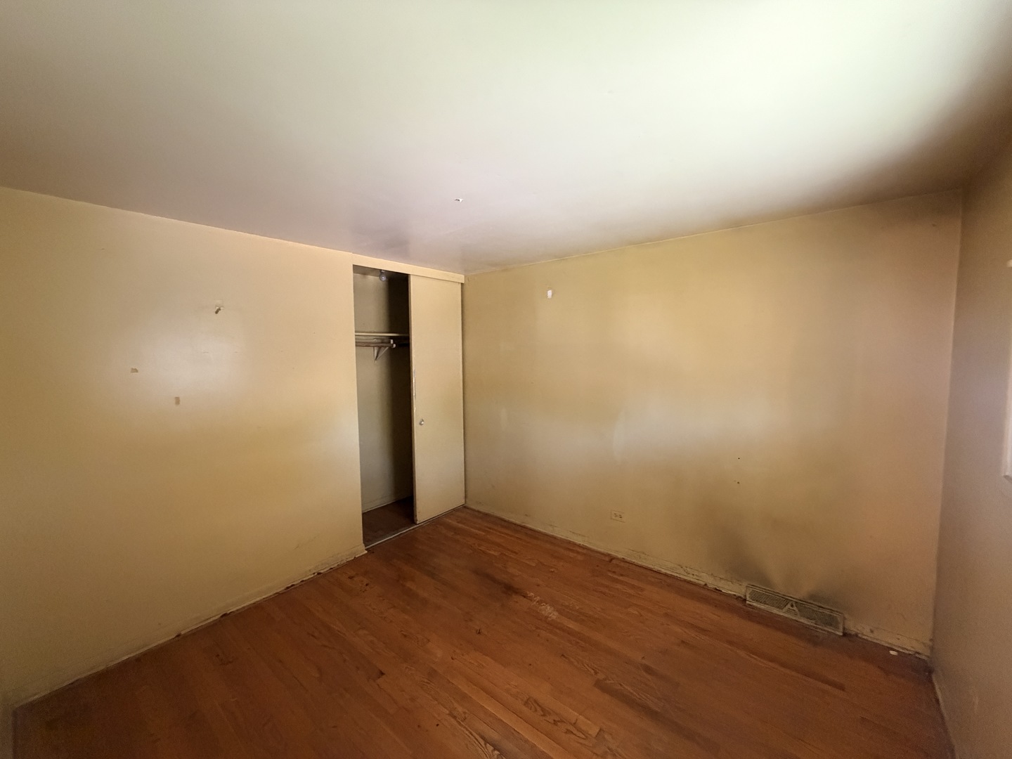 11719 South Throop Street Chicago IL 60643