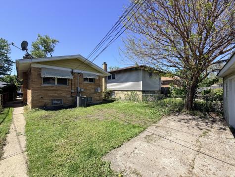 11719 South Throop Street Chicago IL 60643