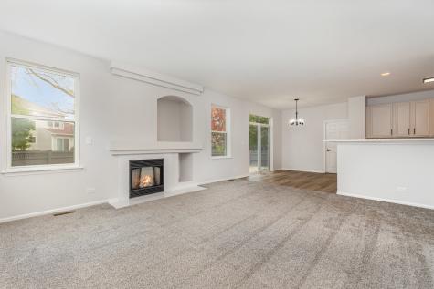 2746 Hillsboro Boulevard Aurora IL 60503