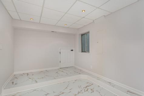 2746 Hillsboro Boulevard Aurora IL 60503