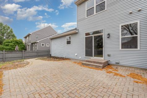 2746 Hillsboro Boulevard Aurora IL 60503