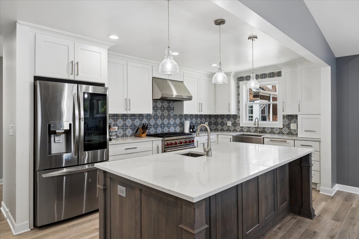 5613 North Nottingham Avenue Chicago IL 60631