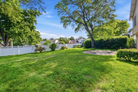 1511 Lexington Lane Downers Grove IL 60516