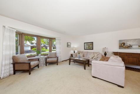 1511 Lexington Lane Downers Grove IL 60516