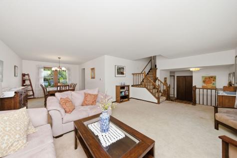 1511 Lexington Lane Downers Grove IL 60516