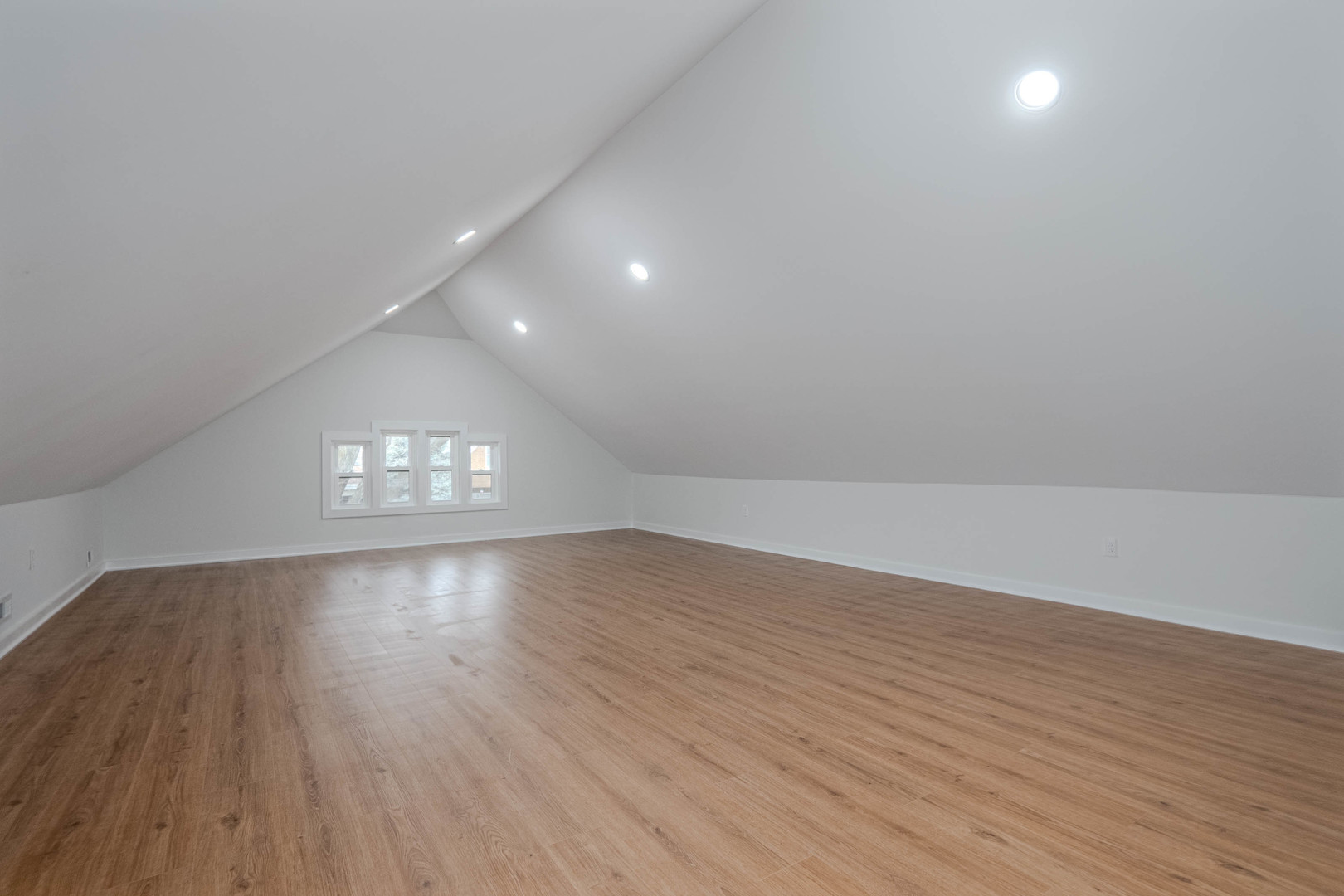 8137 South Loomis Boulevard Chicago IL 60620