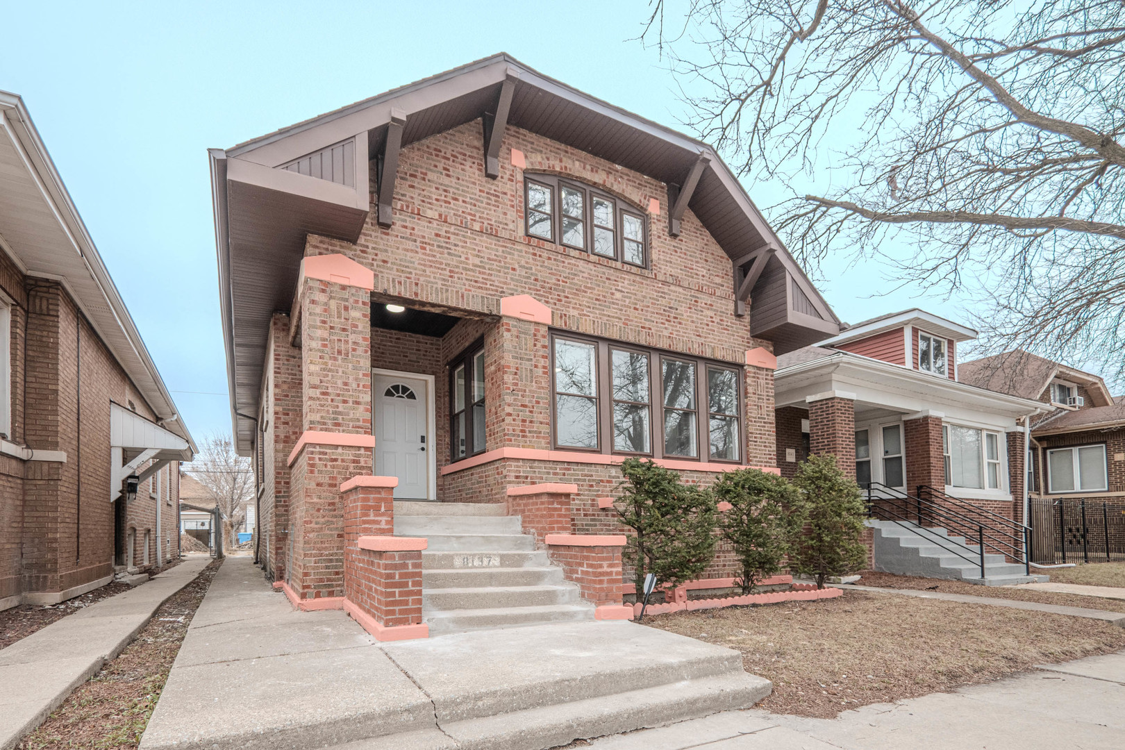 8137 South Loomis Boulevard Chicago IL 60620