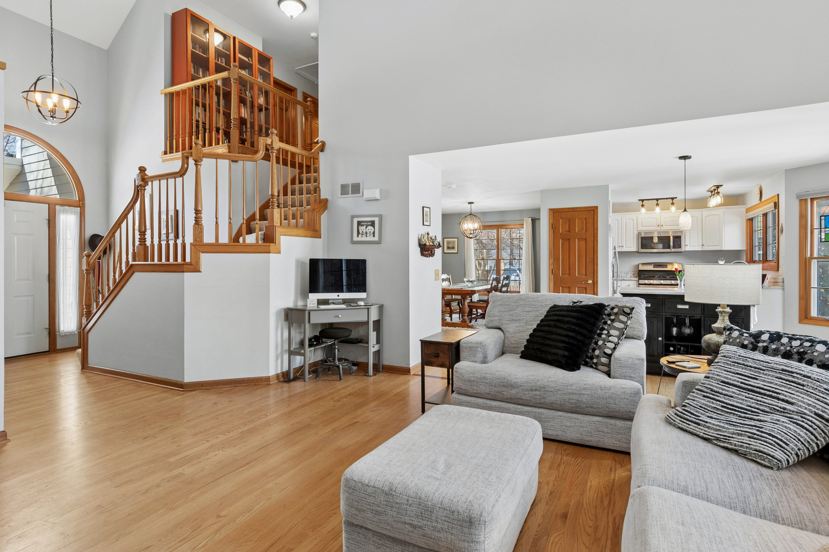 2102 Brookside Lane Aurora IL 60502