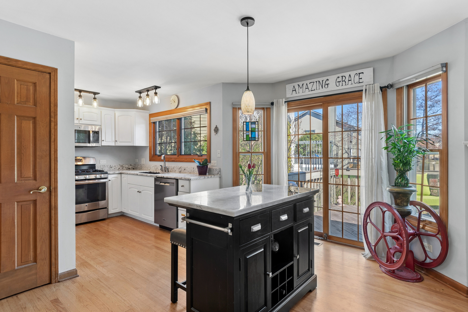 2102 Brookside Lane Aurora IL 60502