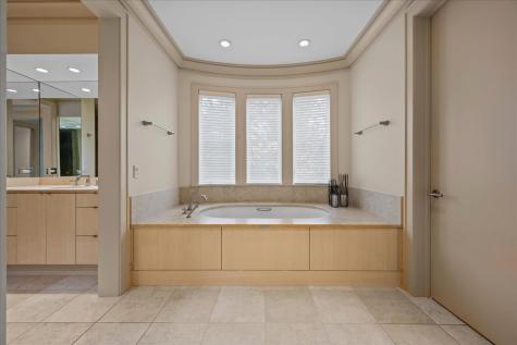 2 Bridlewood Road Northbrook IL 60062