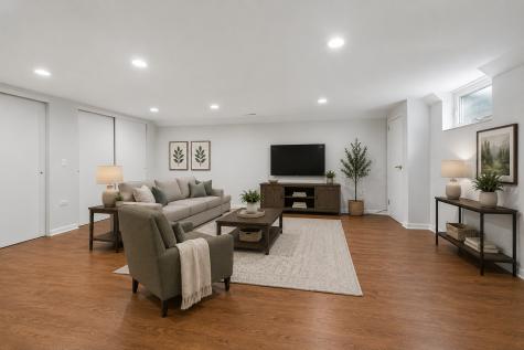 1742 East Tano Lane Mount Prospect IL 60056