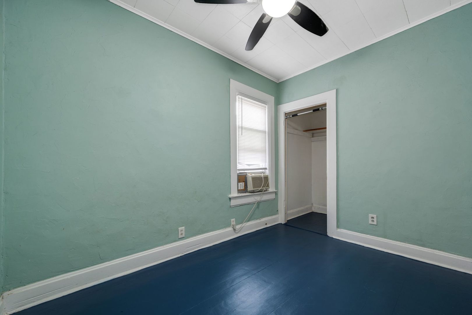 836 North Harding Avenue Chicago IL 60651