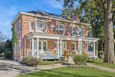 176 Riverside Road Riverside IL 60546