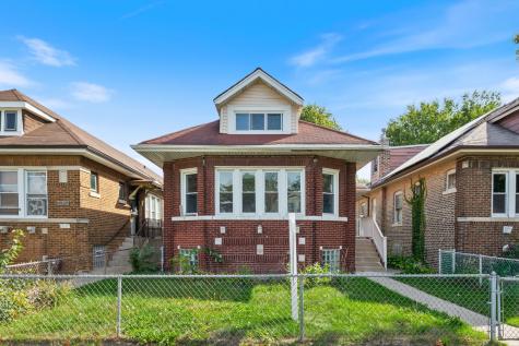 8429 South Dante Avenue Chicago IL 60619