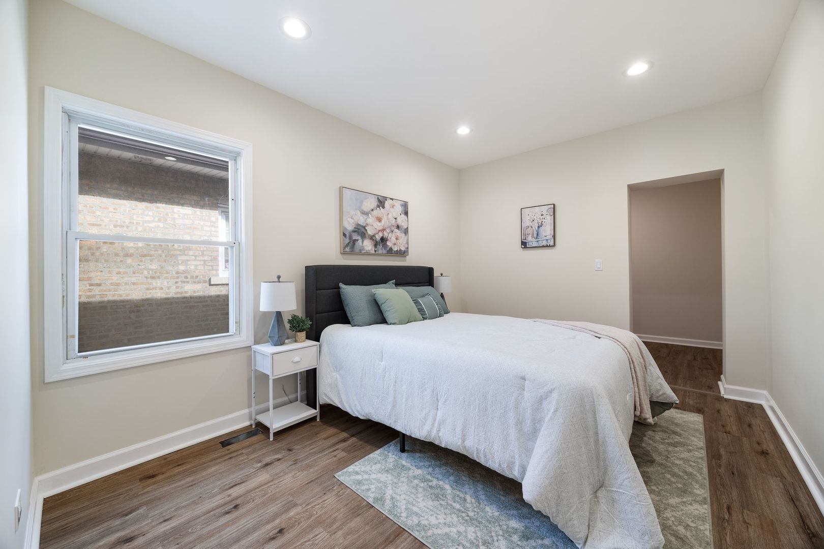8429 South Dante Avenue Chicago IL 60619