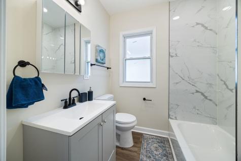 8429 South Dante Avenue Chicago IL 60619