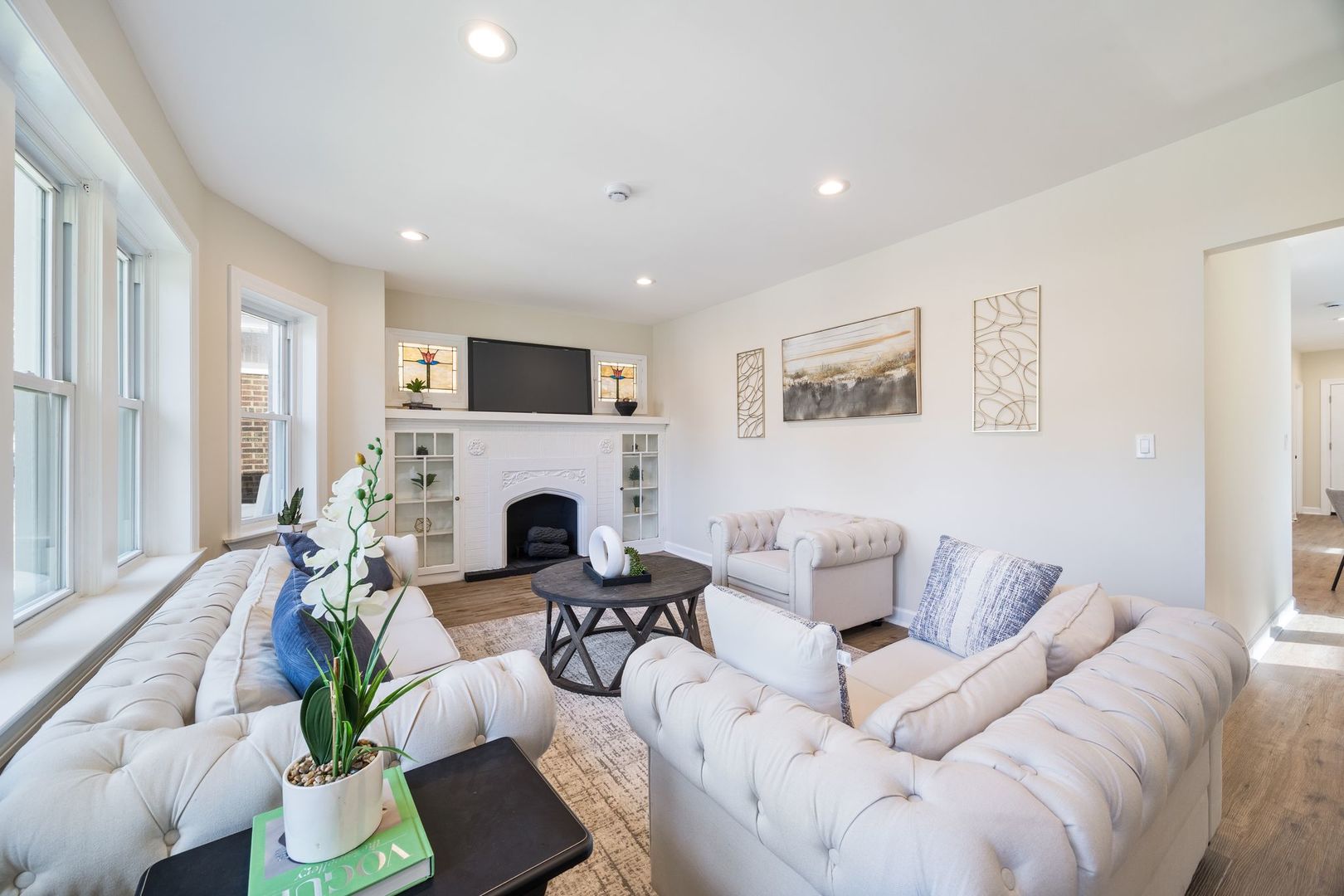 8429 South Dante Avenue Chicago IL 60619