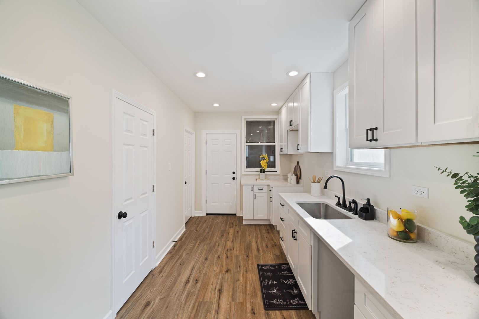 8429 South Dante Avenue Chicago IL 60619