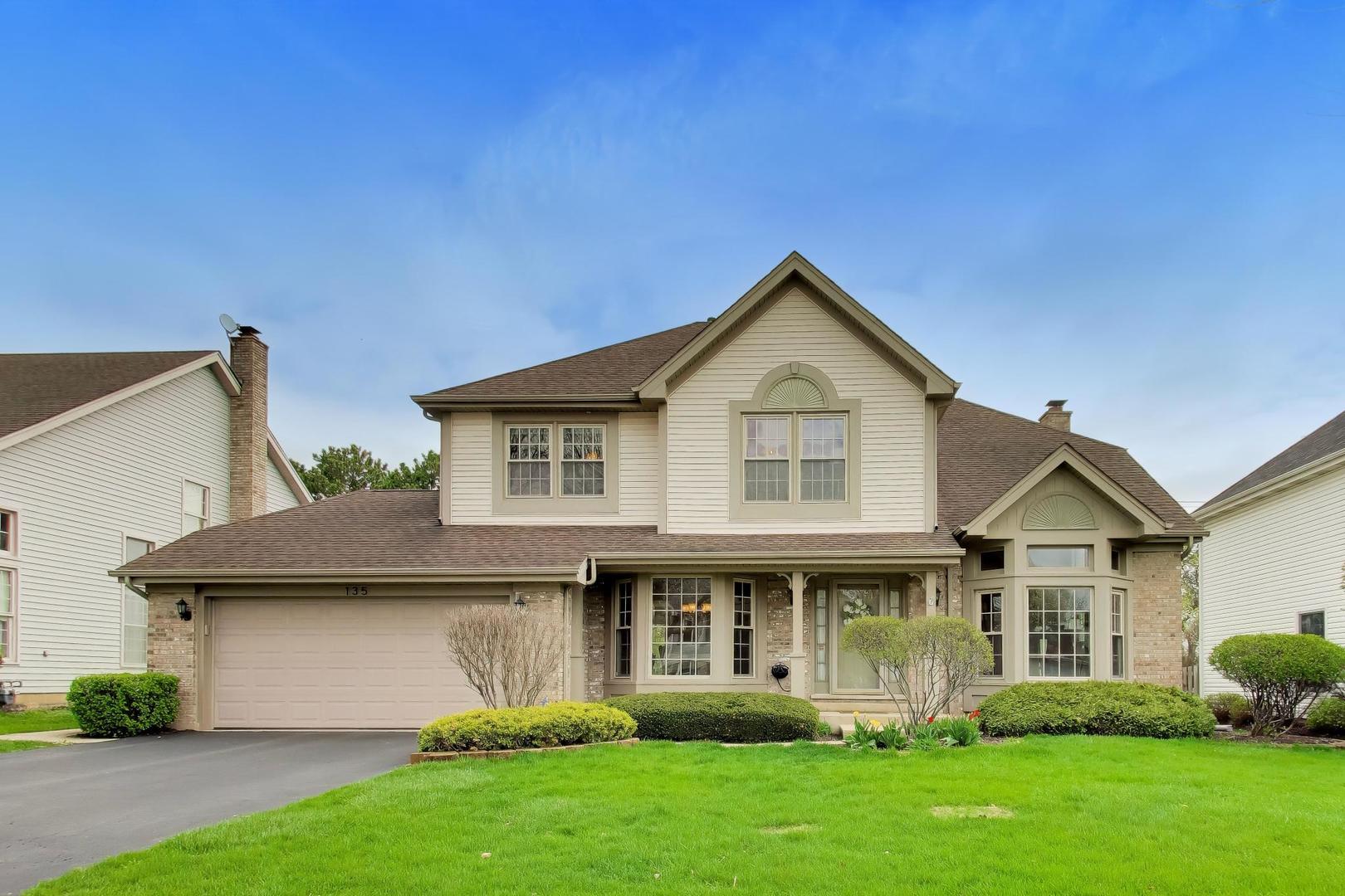 135 Corsaire Lane Schaumburg IL 60173