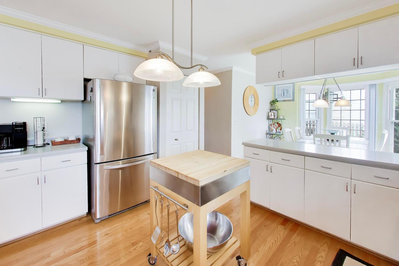 135 Corsaire Lane Schaumburg IL 60173
