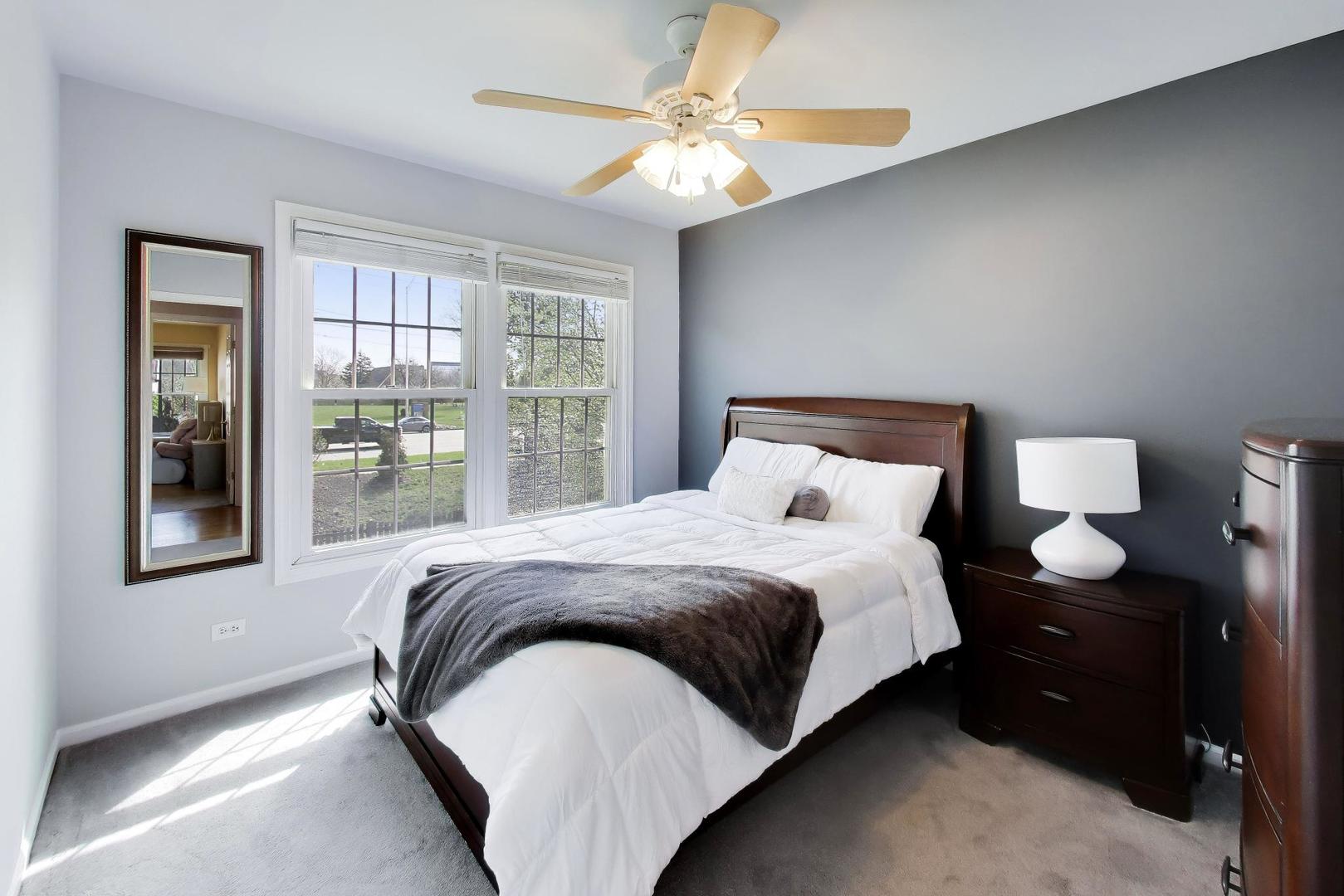135 Corsaire Lane Schaumburg IL 60173