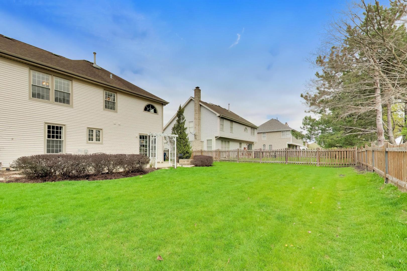 135 Corsaire Lane Schaumburg IL 60173