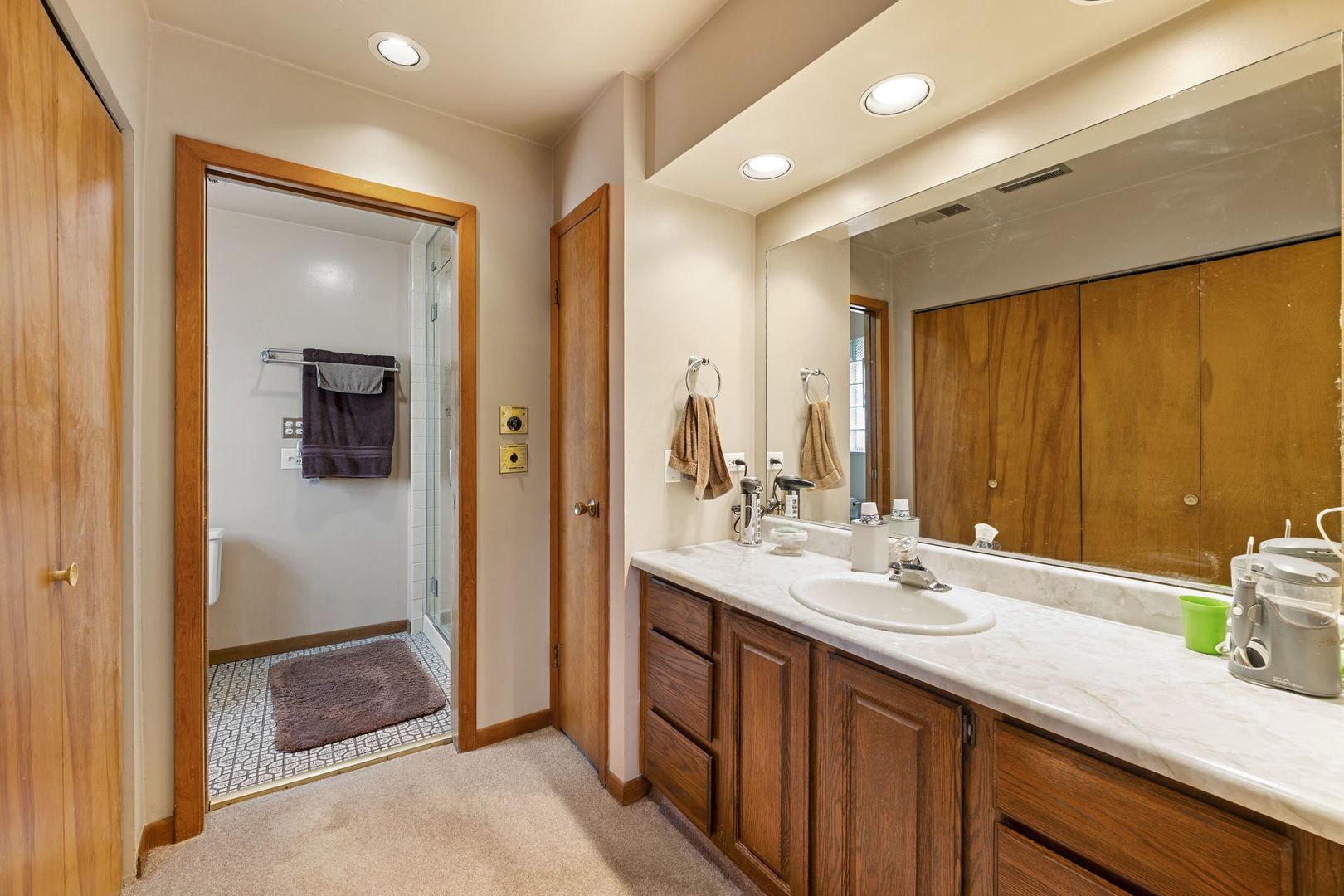 5706 North New Hampshire Avenue Chicago IL 60631