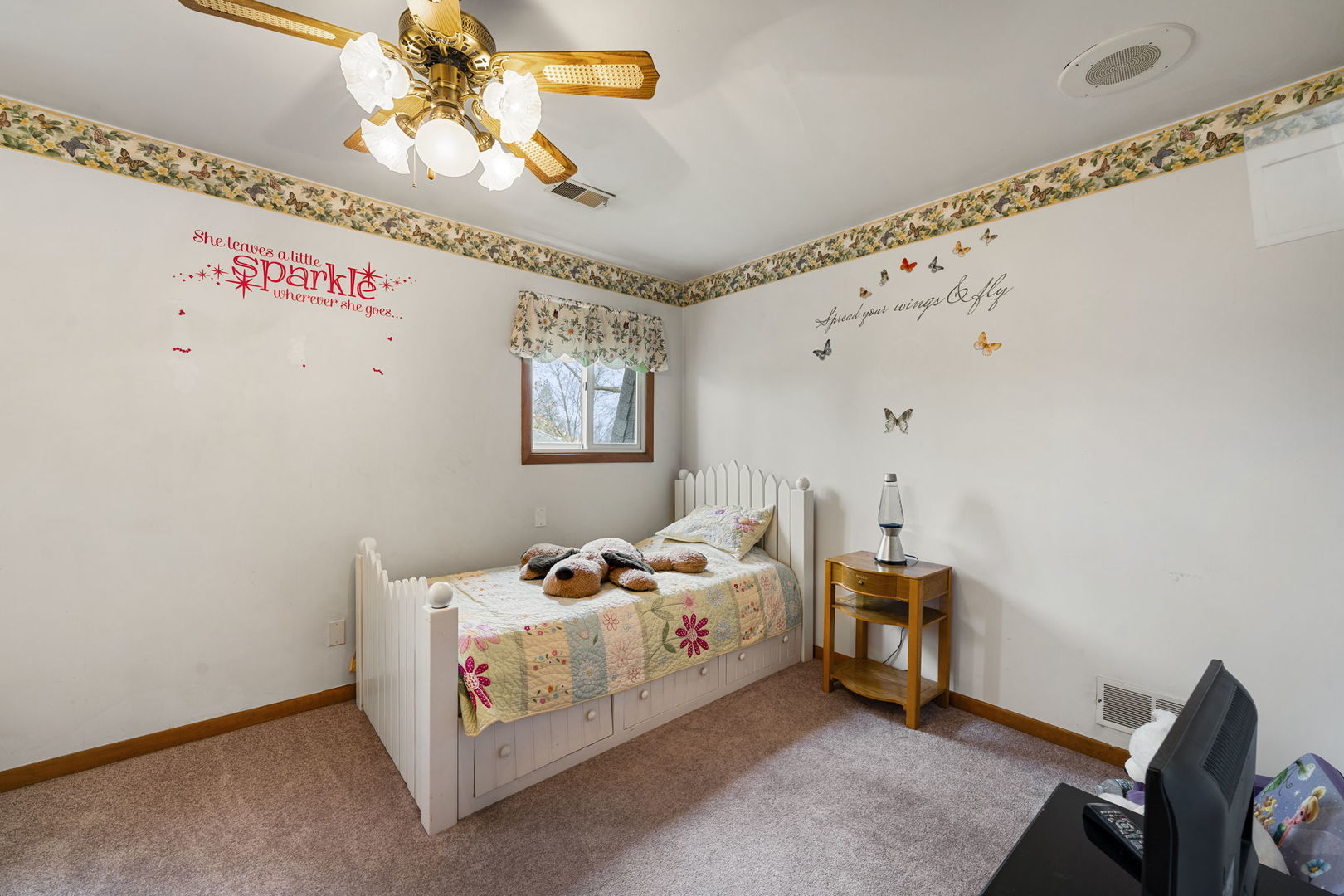 5706 North New Hampshire Avenue Chicago IL 60631