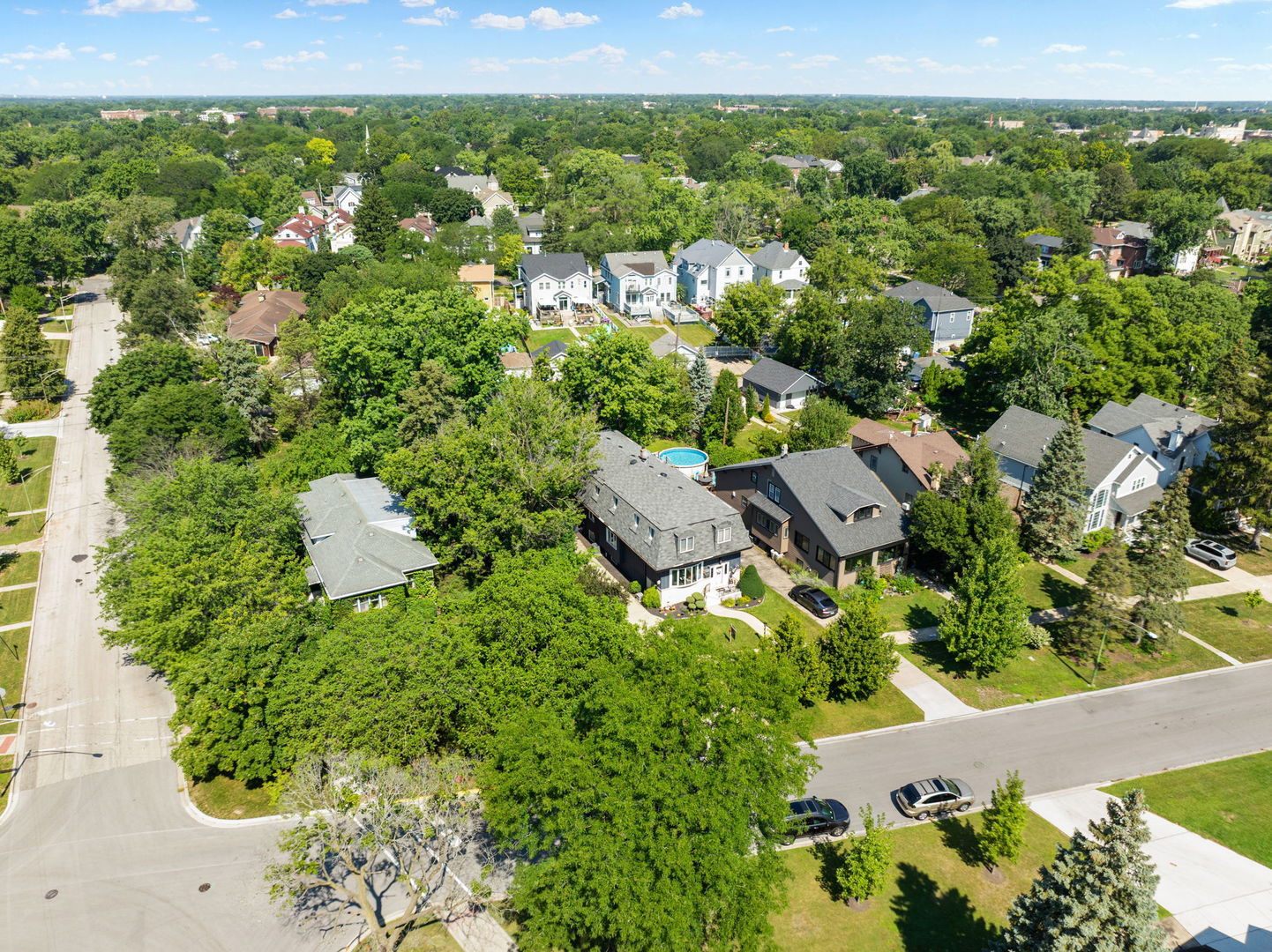 5706 North New Hampshire Avenue Chicago IL 60631