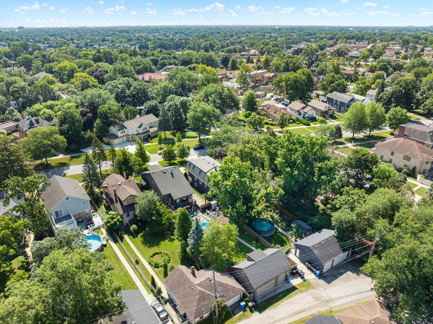 5706 North New Hampshire Avenue Chicago IL 60631