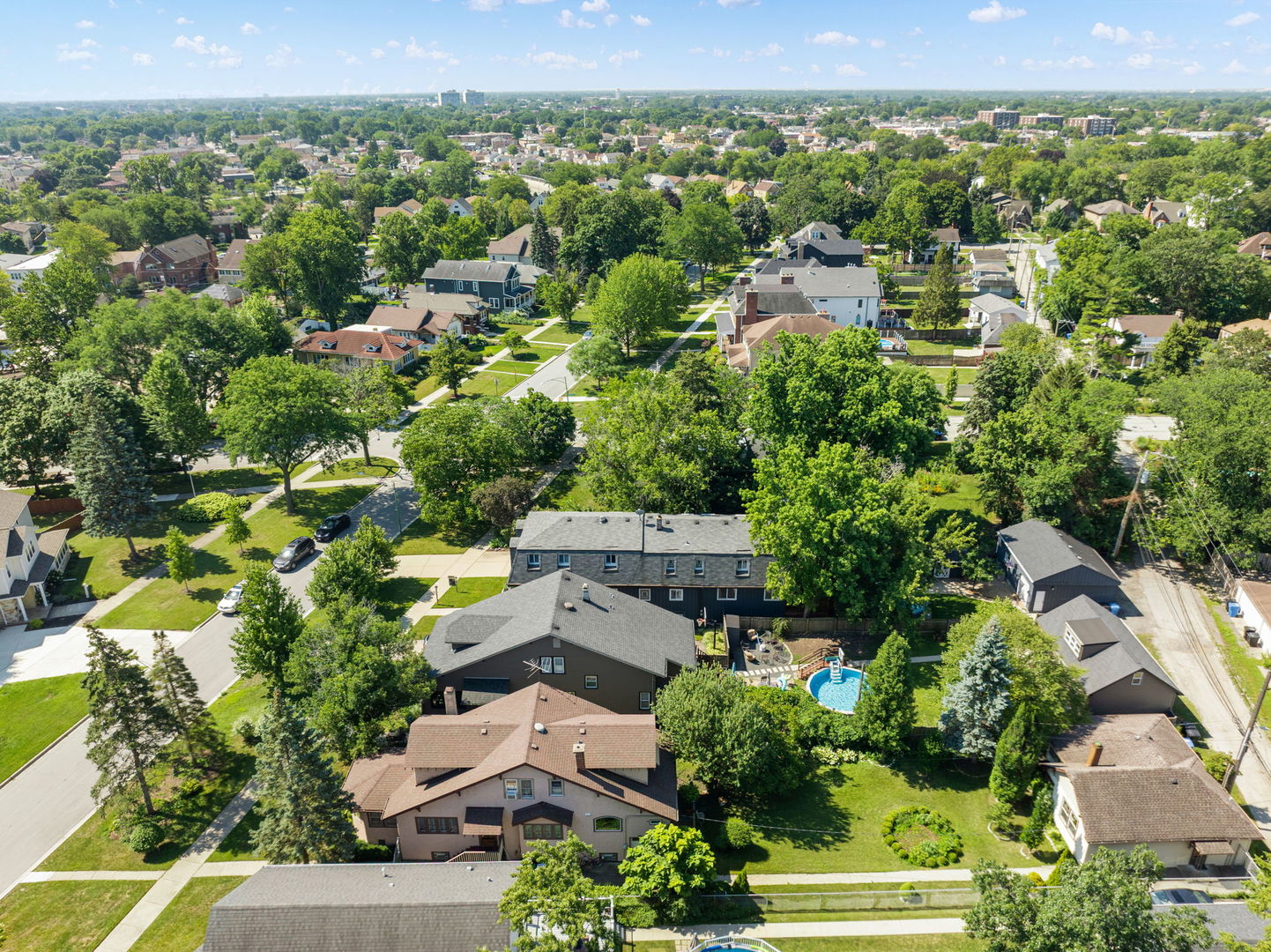 5706 North New Hampshire Avenue Chicago IL 60631