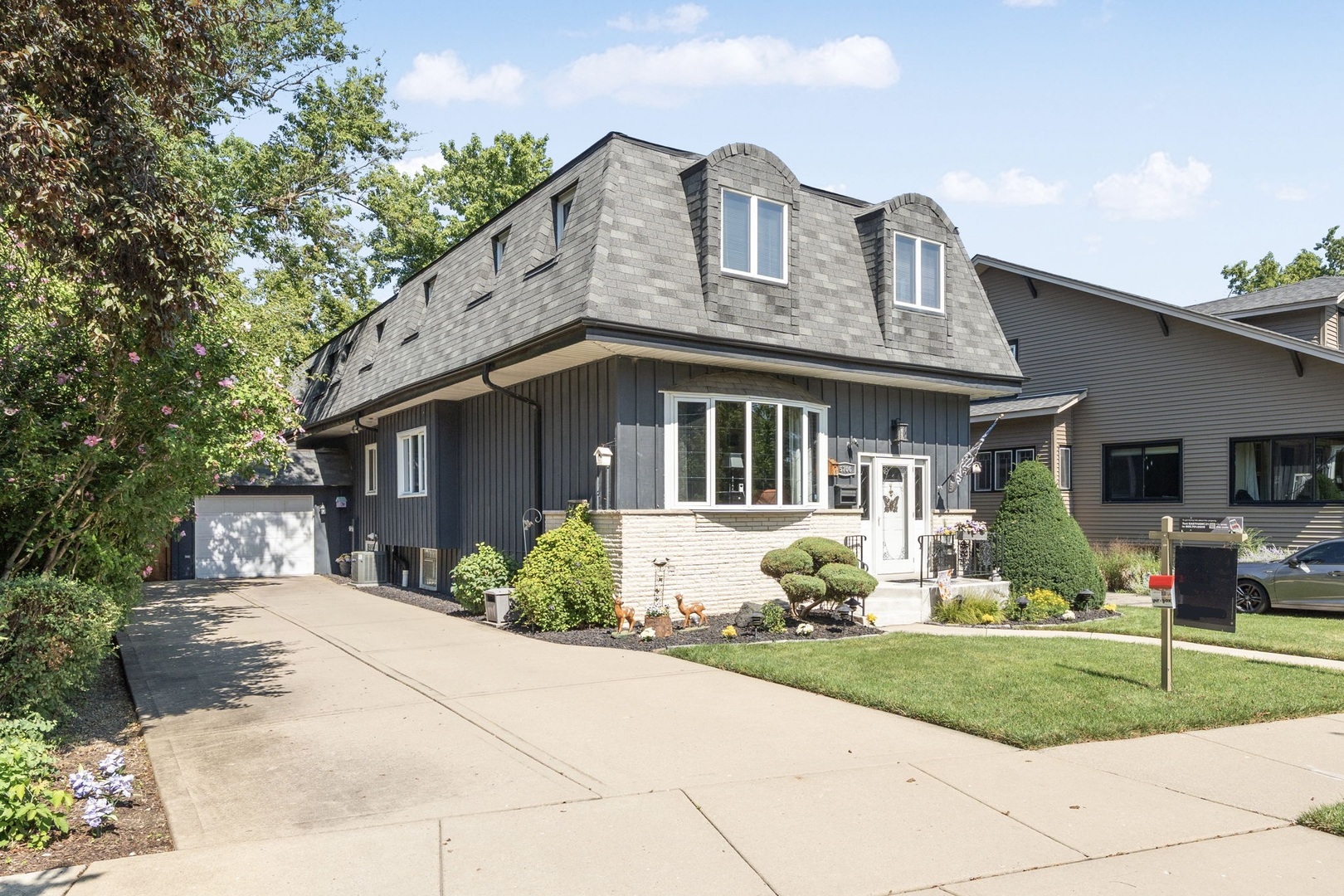 5706 North New Hampshire Avenue Chicago IL 60631