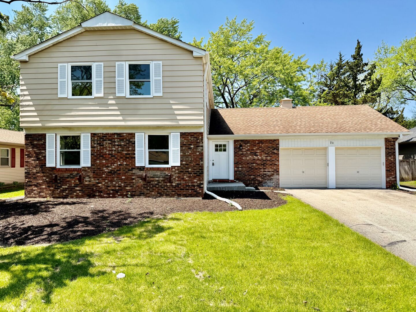 711 Woodhollow Lane Buffalo Grove IL 60089