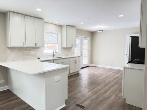 711 Woodhollow Lane Buffalo Grove IL 60089