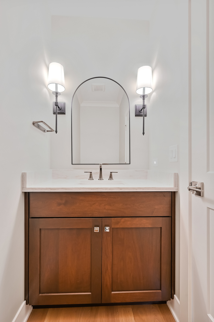 133 Harding Court Glen Ellyn IL 60137