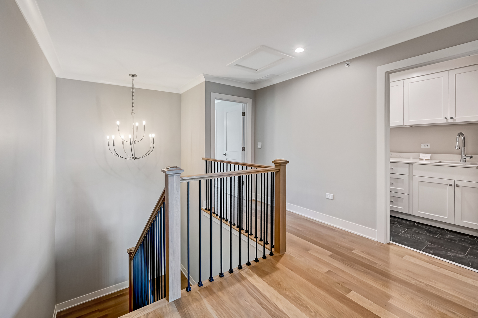 133 Harding Court Glen Ellyn IL 60137