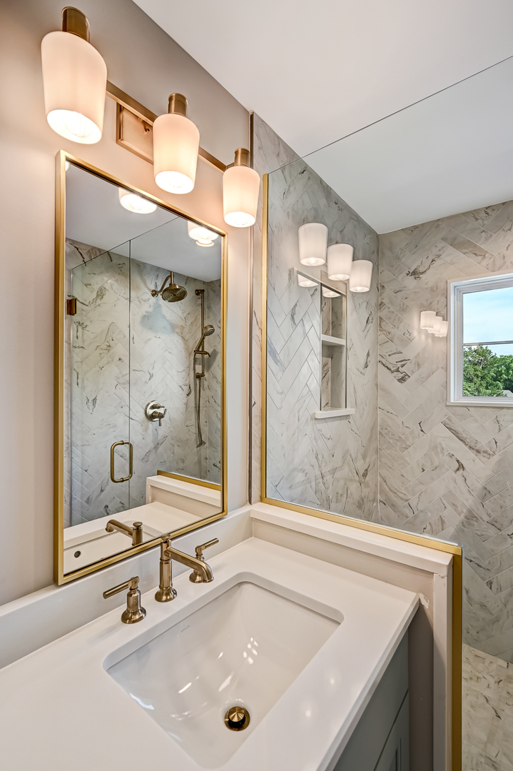 133 Harding Court Glen Ellyn IL 60137