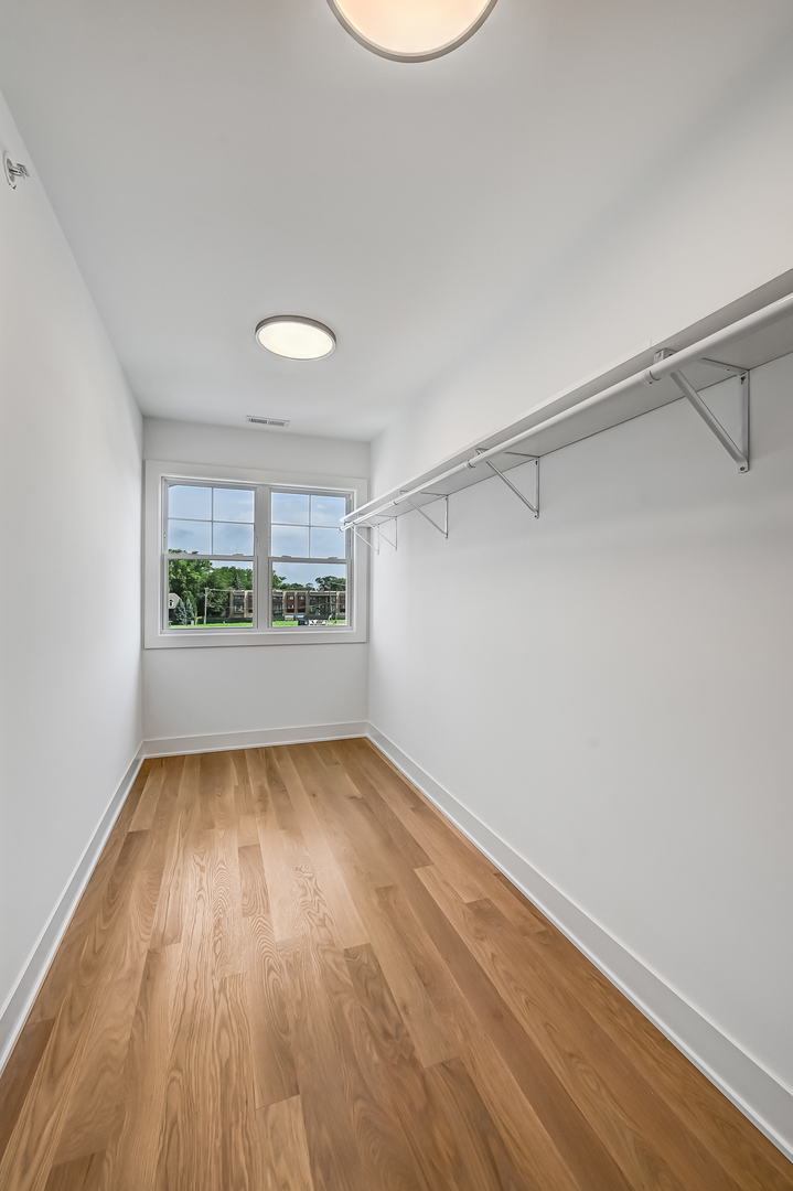 133 Harding Court Glen Ellyn IL 60137