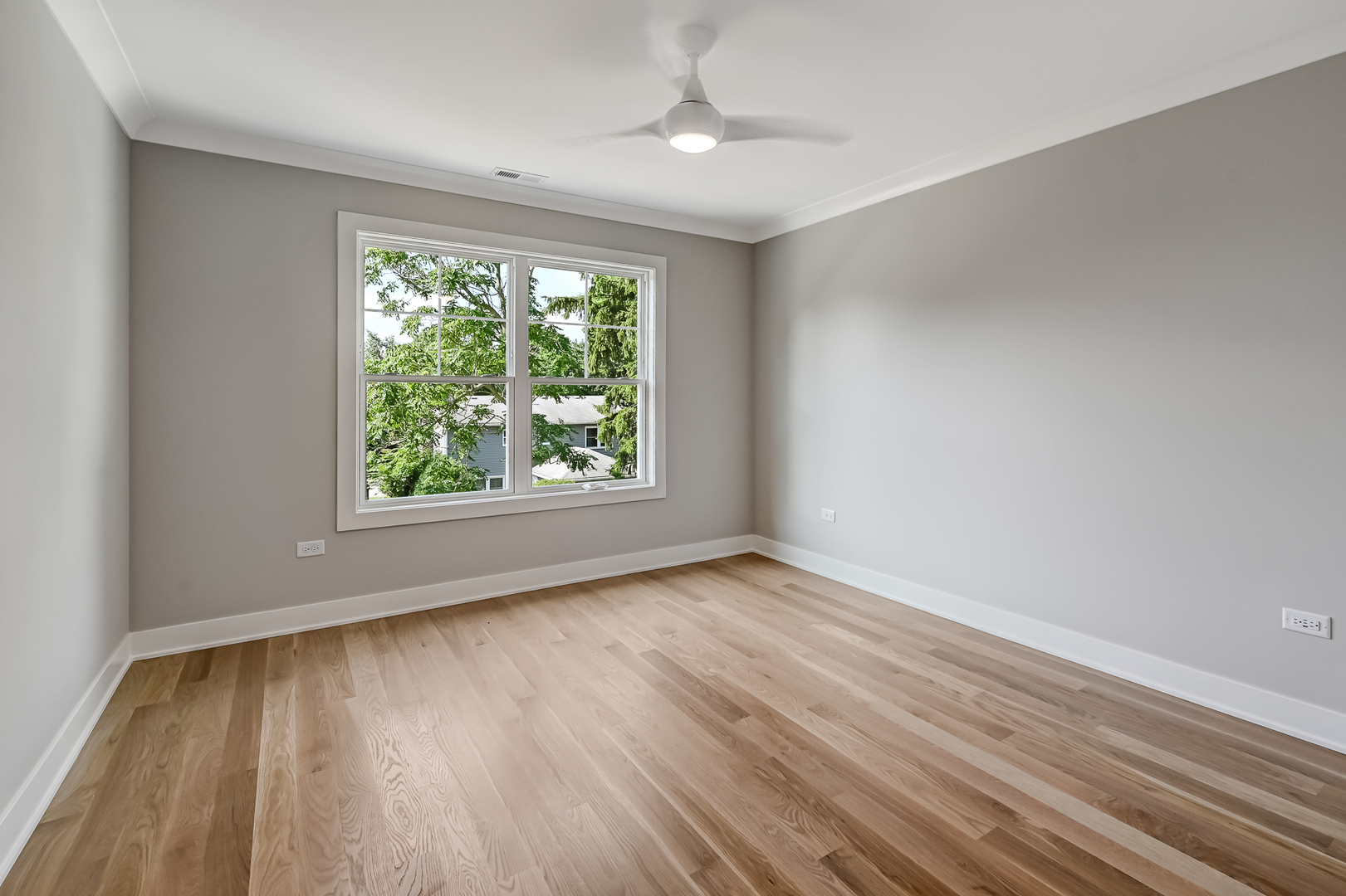 133 Harding Court Glen Ellyn IL 60137