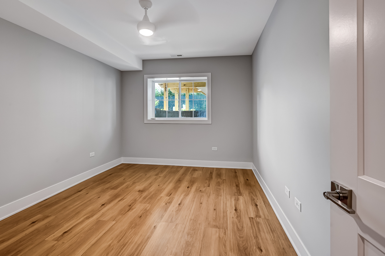 133 Harding Court Glen Ellyn IL 60137