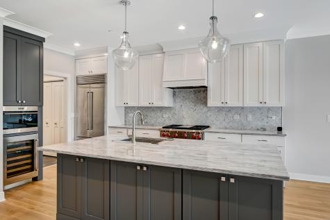 133 Harding Court Glen Ellyn IL 60137