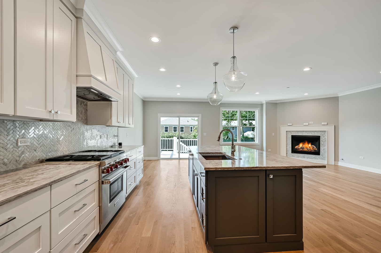 133 Harding Court Glen Ellyn IL 60137