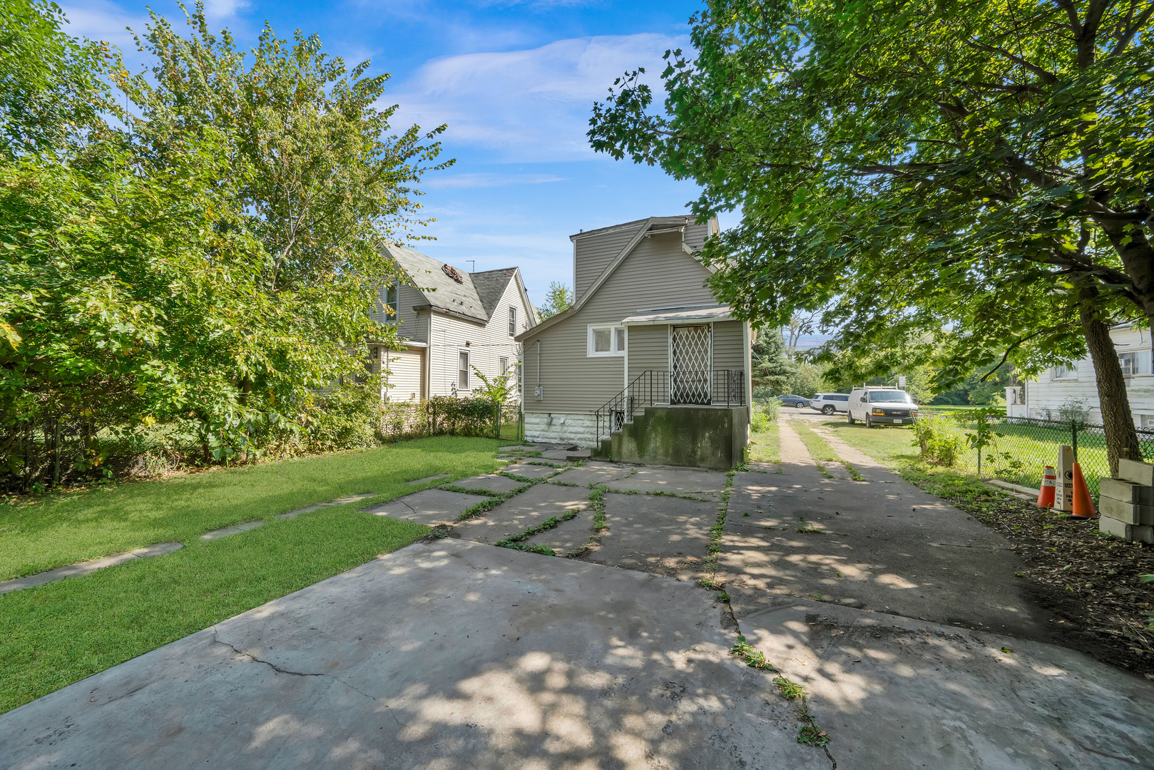 11548 South State Street Chicago IL 60628