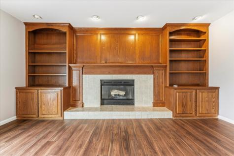 302 County Road 2650 N Mahomet IL 61853