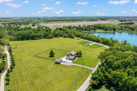 302 County Road 2650 N Mahomet IL 61853